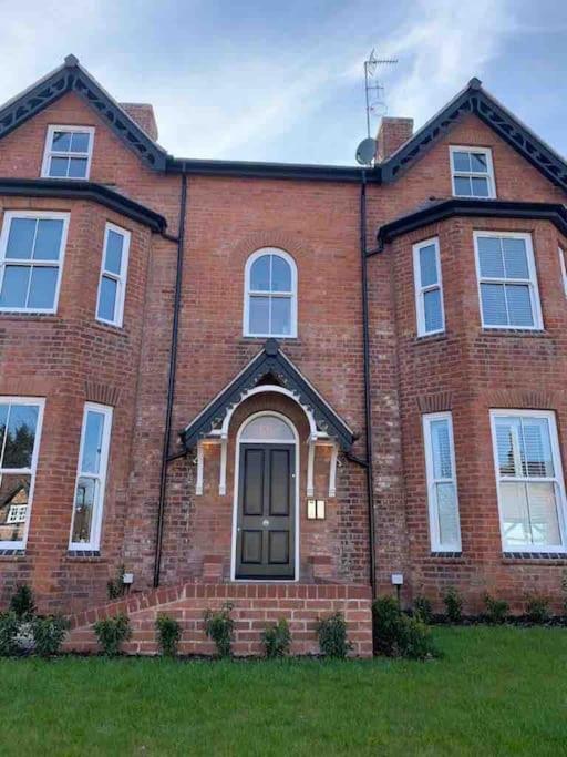 Boutique Luxury Apartment, High St, Henley-In-Arden Экстерьер фото
